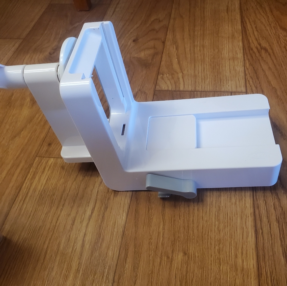 Oxo veggie spiralizer